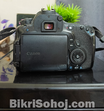 Canon 60d DSLR Camera